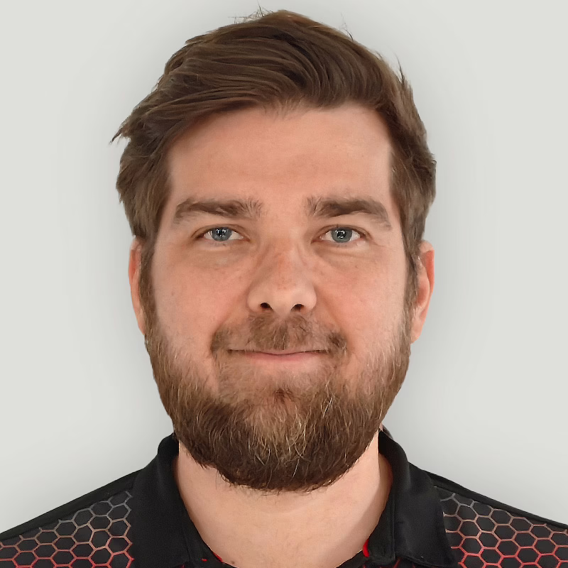 Roope Komulainen yhteystiedot sivujen kuva